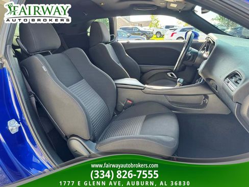Used 2021 Dodge Challenger R/T RWD image 11