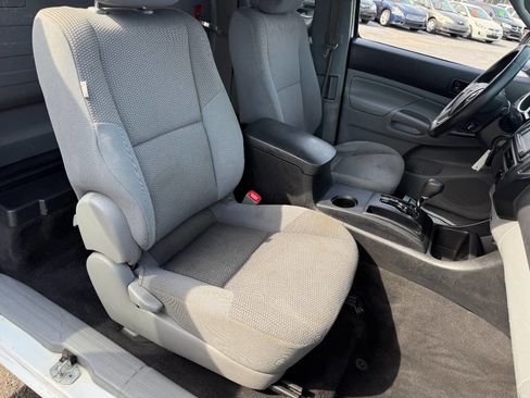 Used 2015 Toyota Tacoma 2WD Access Cab w/ Convenience Package image 24