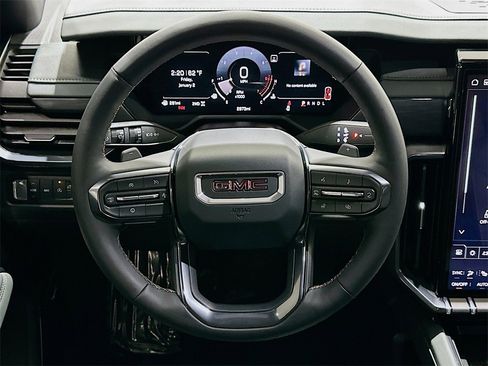 Used 2026 GMC Acadia AT4 w/ Luxury Package image 11