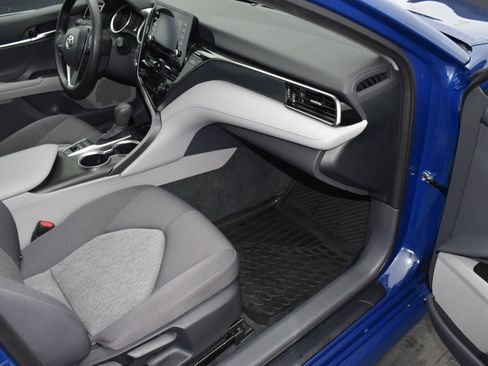 Used 2023 Toyota Camry LE image 11