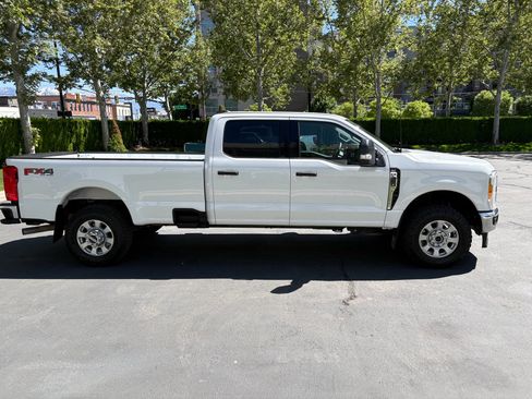 Used 2023 Ford F350 XLT w/ FX4 Off-Road Package AWD/4WD image 7