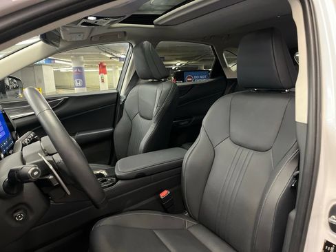 Used 2025 Lexus NX 250 FWD w/ Premium Package image 21