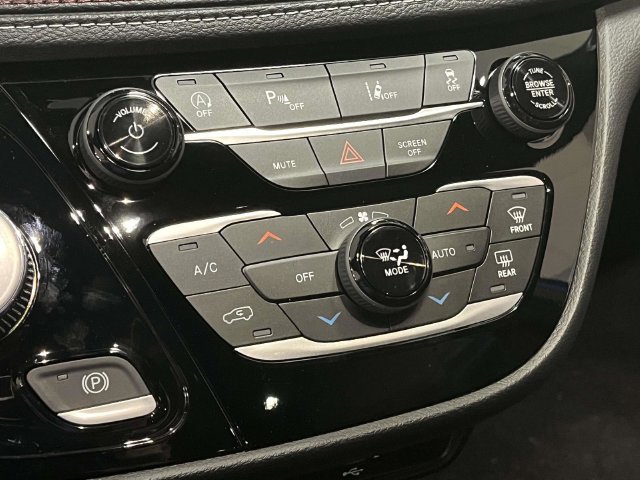 New 2027 Chrysler Pacifica Select FWD image 23