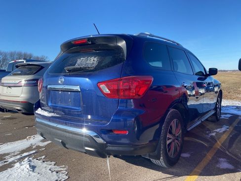 Used 2018 Nissan Pathfinder S image 9