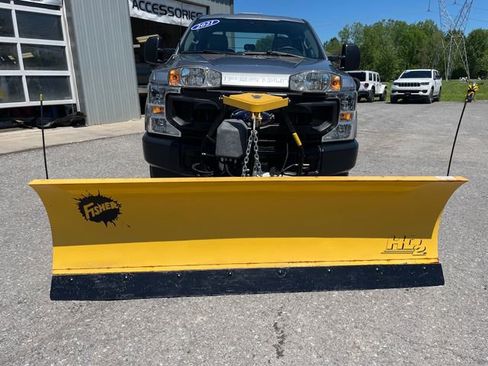 Used 2021 Ford F250 XL w/ Power Equipment Group AWD/4WD image 2