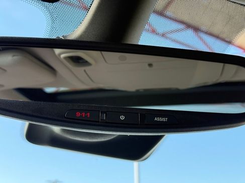 Used 2017 Chrysler Pacifica Limited image 30