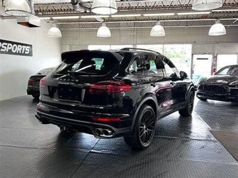 Used 2016 Porsche Cayenne S AWD/4WD image 9