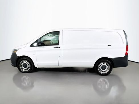 Used 2022 Mercedes-Benz Metris image 8