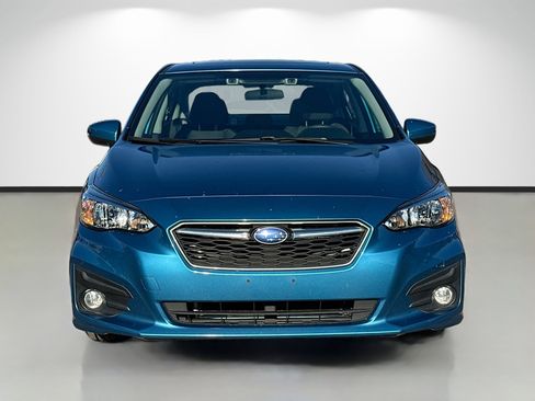 Used 2018 Subaru Impreza 2.0i Premium image 8