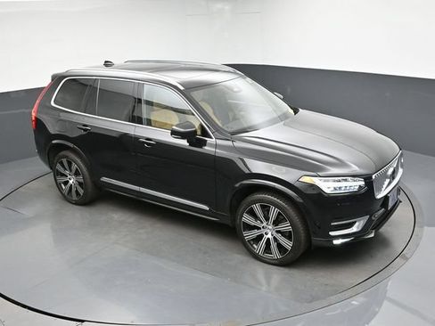 Used 2023 Volvo XC90 B6 Ultimate w/ Protection Package Premier AWD/4WD image 18