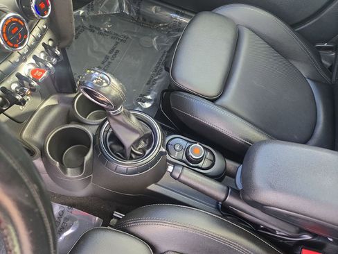 Used 2017 MINI Cooper S image 24