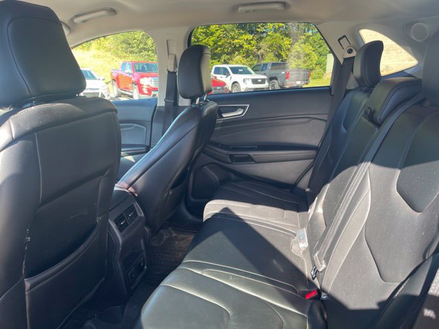 Used 2020 Ford Edge Titanium FWD image 9