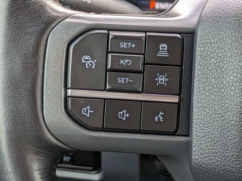 Used 2023 Ford F250 Lariat w/ Lariat Ultimate Package AWD/4WD image 28
