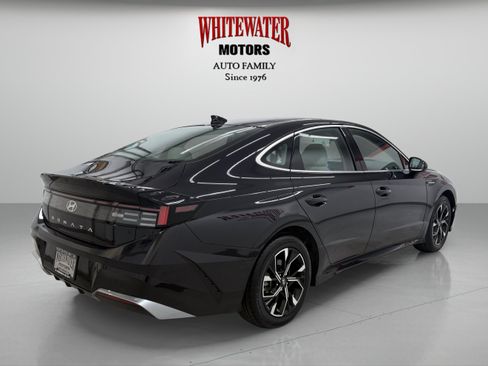 Used 2025 Hyundai Sonata SEL FWD image 4