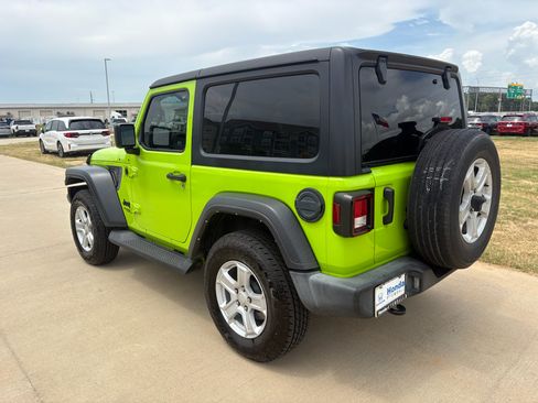 Used 2021 Jeep Wrangler Sport AWD/4WD image 6