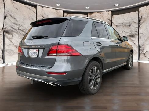 Used 2019 Mercedes-Benz GLE 400 4MATIC image 6