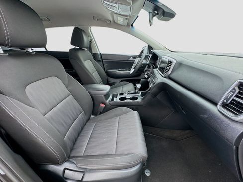 Used 2022 Kia Sportage LX FWD image 19