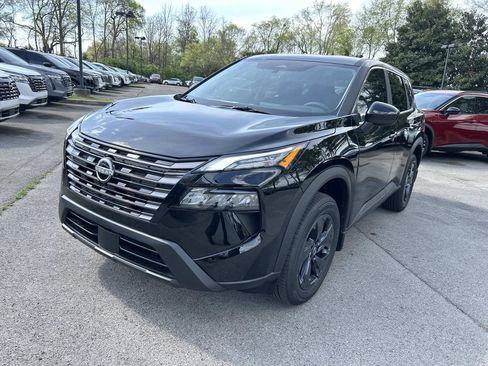 New 2026 Nissan Rogue SV FWD image 3