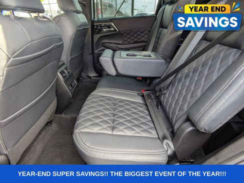 Used 2023 Mitsubishi Outlander SEL image 14