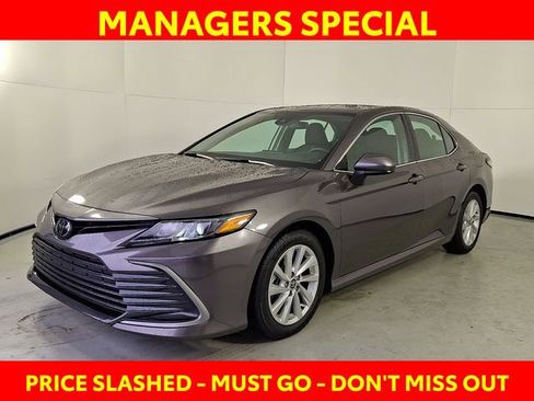 Certified 2024 Toyota Camry LE image 4