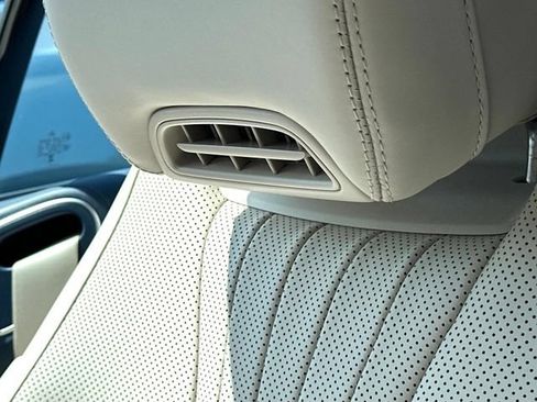 Used 2023 Mercedes-Benz E 450 4MATIC Cabriolet image 37