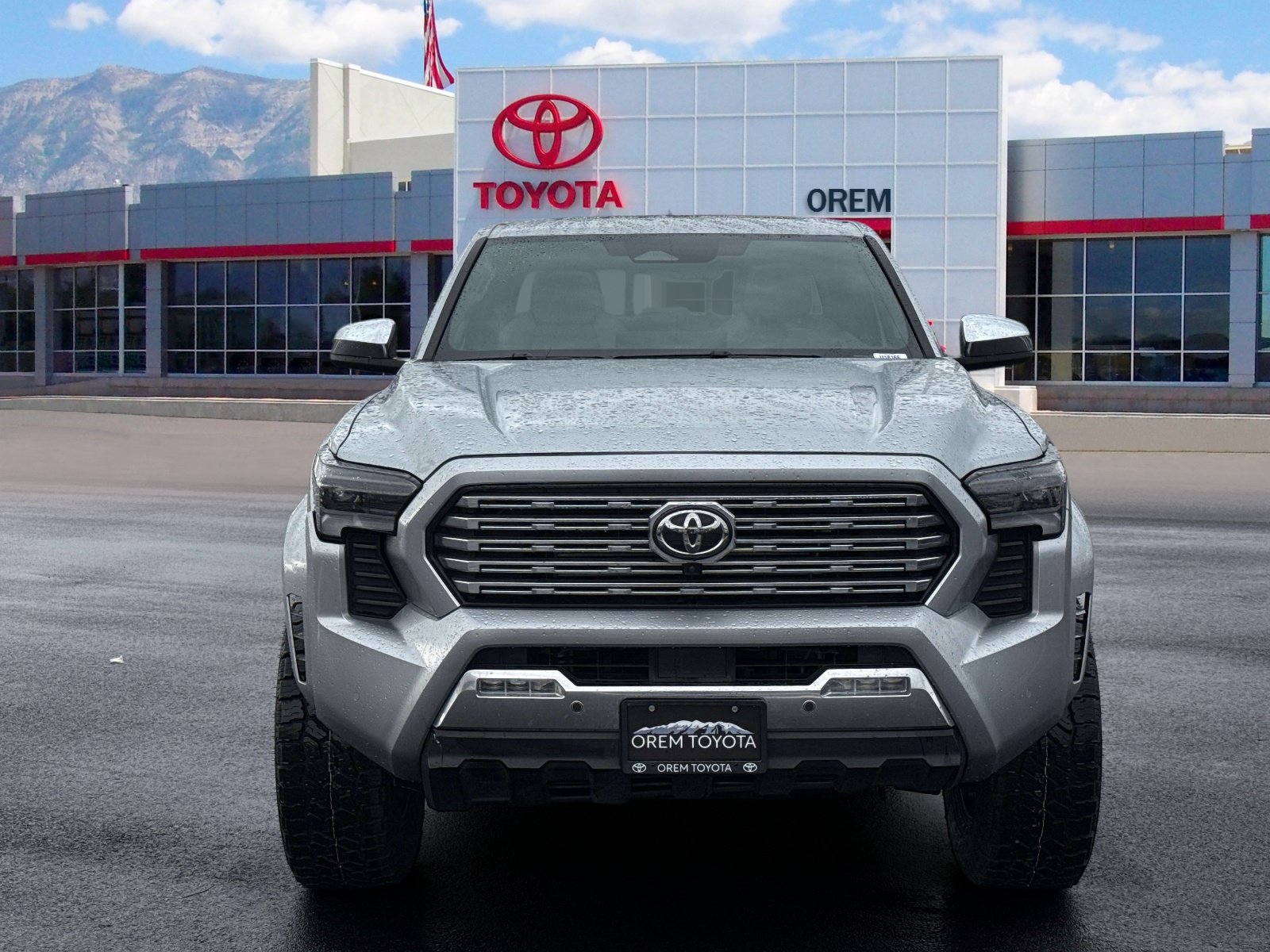 Used 2024 Toyota Tacoma Limited w/ Limited Package (LT) AWD/4WD image 2