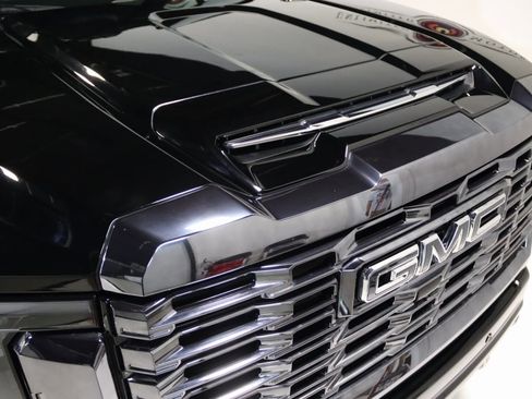 Used 2024 GMC Sierra 2500 Denali Ultimate image 36