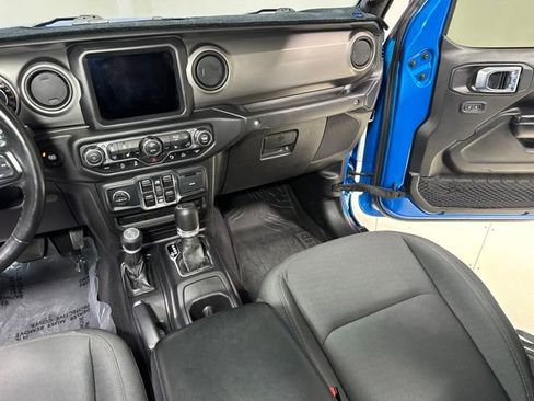 Used 2021 Jeep Gladiator Sport AWD/4WD image 25