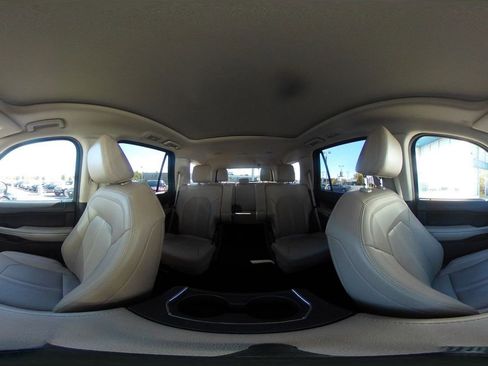 Used 2024 Ford Expedition Limited image 42