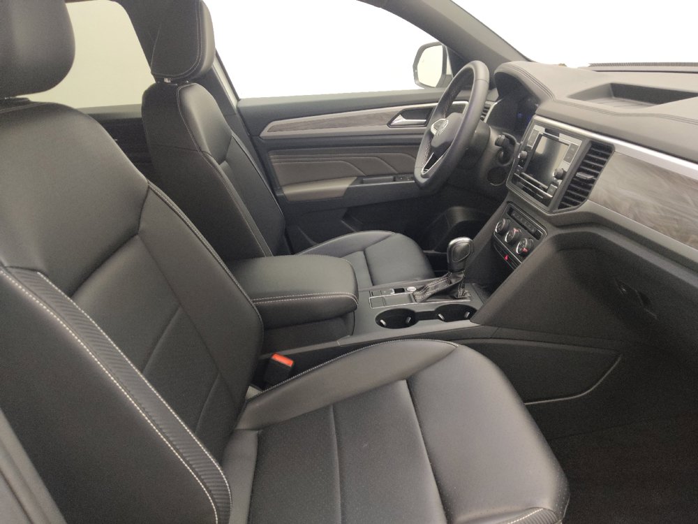 Used 2023 Volkswagen Atlas Cross Sport SE FWD image 21