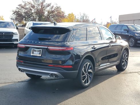 New 2026 Lincoln Corsair Reserve image 4