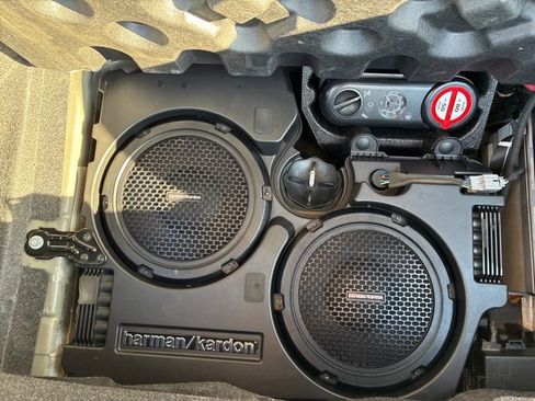 Used 2021 Dodge Challenger SRT Hellcat image 22