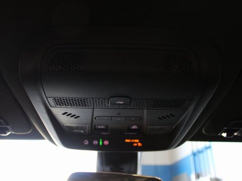 Used 2020 Cadillac XT6 Premium Luxury image 38