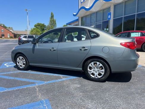 Used 2010 Hyundai Elantra GLS image 8