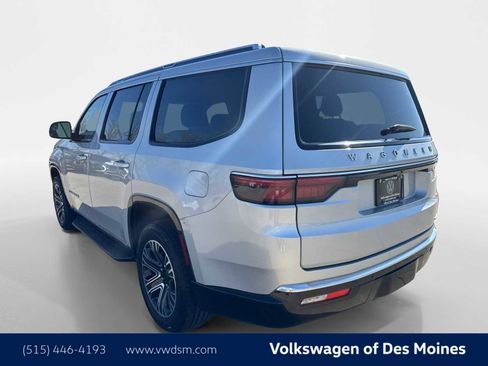 Used 2024 Jeep Wagoneer Series II AWD/4WD image 4