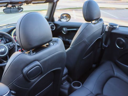 Used 2017 MINI Cooper S image 22