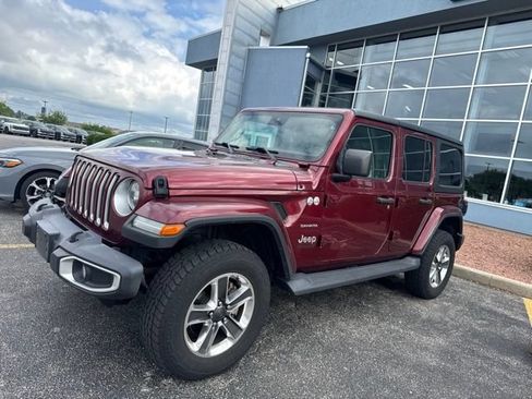 Used 2021 Jeep Wrangler Unlimited Sahara AWD/4WD image 4