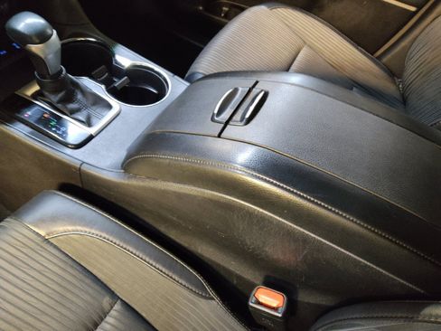 Used 2018 Toyota Highlander Plus w/ Protection Package #3 image 26