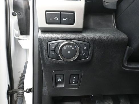 Used 2020 Ford F150 Lariat w/ Equipment Group 502A Luxury AWD/4WD image 35