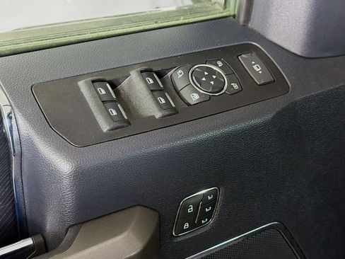 Used 2022 Ford F350 Platinum w/ Tremor Off-Road Package AWD/4WD image 18