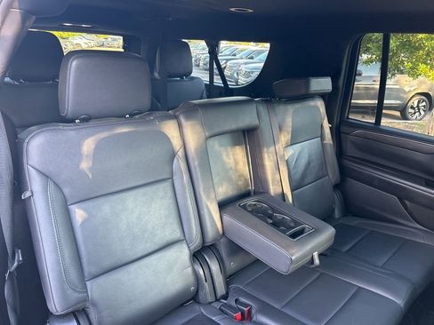 Used 2023 Chevrolet Suburban LT image 48
