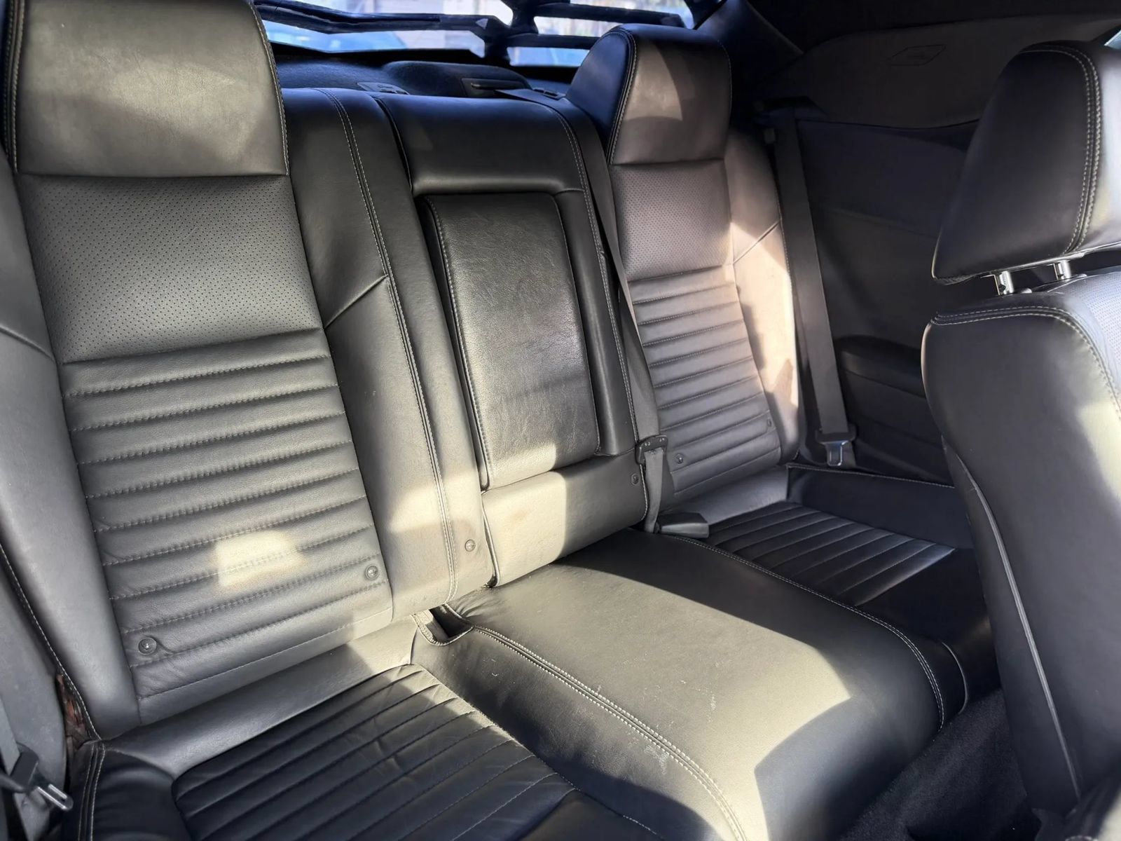 Used 2011 Dodge Challenger RWD image 9