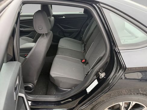 Used 2025 Volkswagen Jetta Sport FWD image 22