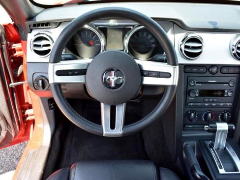 Used 2006 Ford Mustang GT image 43