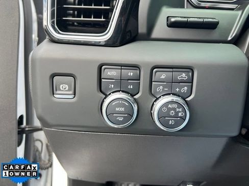 Used 2024 GMC Sierra 1500 Denali w/ Technology Package AWD/4WD image 19