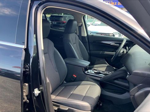 Used 2023 Buick Envision Preferred FWD image 7