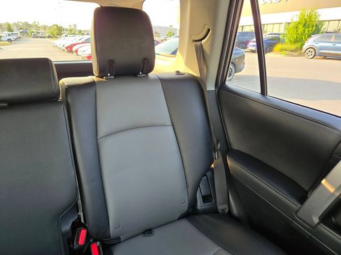 Used 2020 Toyota 4Runner SR5 Premium w/ Moonroof Package RWD image 14
