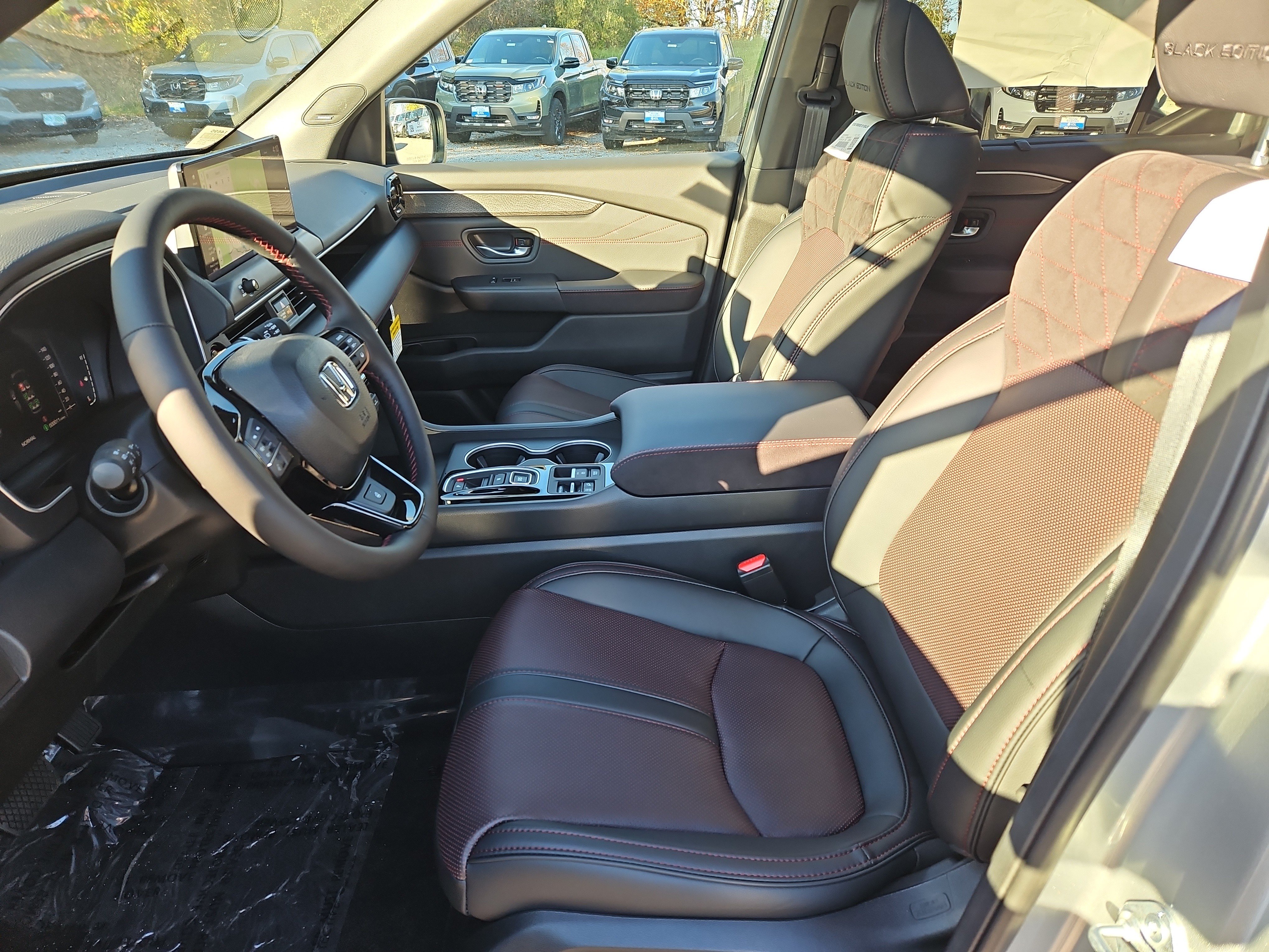 New 2026 Honda Pilot Black Edition image 12