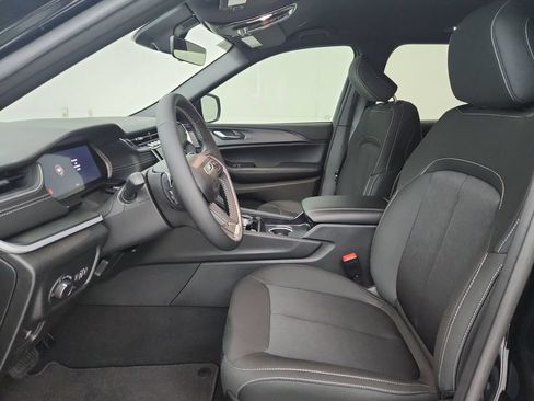 New 2026 Jeep Grand Cherokee Laredo AWD/4WD image 18