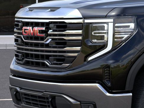 New 2026 GMC Sierra 1500 SLT image 13